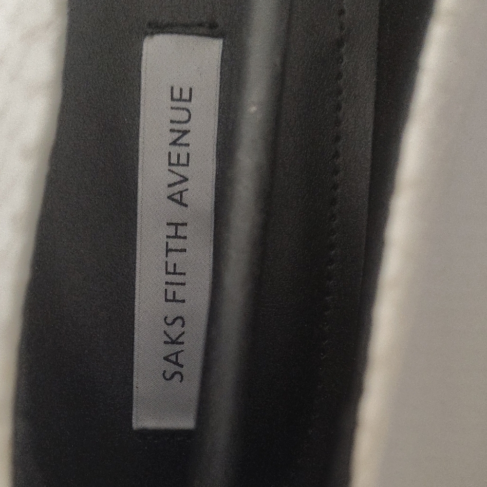Saks Fifth Avenue Snake Embossed Leather Flats NWT Comes With The Box 9.5 - Picture 2 of 10